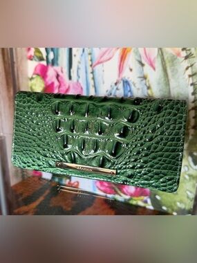 Brahmin Ady Wallet Parakeet Green NWT GORGEOUS